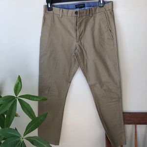 BANANA REPUBLIC tan chinos